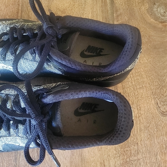 Nike Air Max 1 Ultra Flyknit Olive Green Athletic Sneaker Shoes Mens Size 7 main image 3